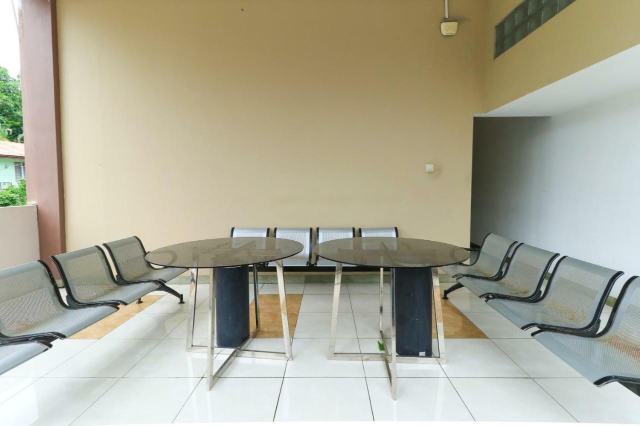 Riviera Residence Balikpapan  Buitenkant foto